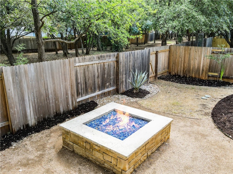 Photo 38 of 40 - 2116 Amur Dr, Austin, TX 78745