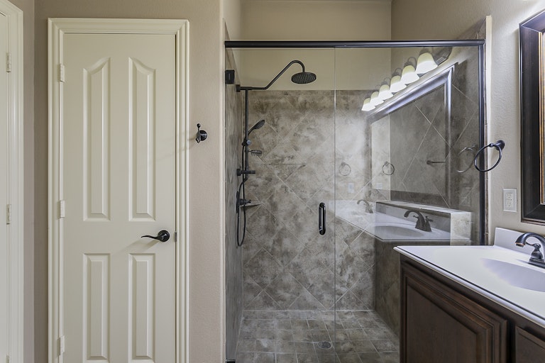 Photo 6 of 27 - 902 Calder Ct, Anna, TX 75409