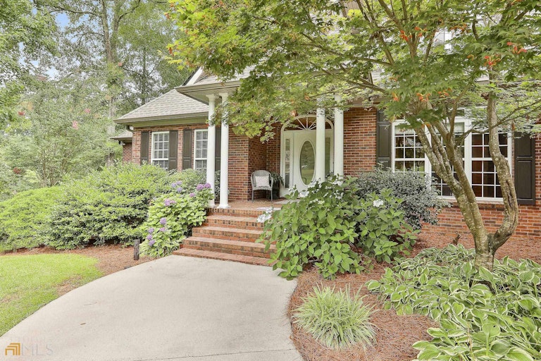 Photo 11 of 78 - 110 Beechvalley Dr, Sharpsburg, GA 30277