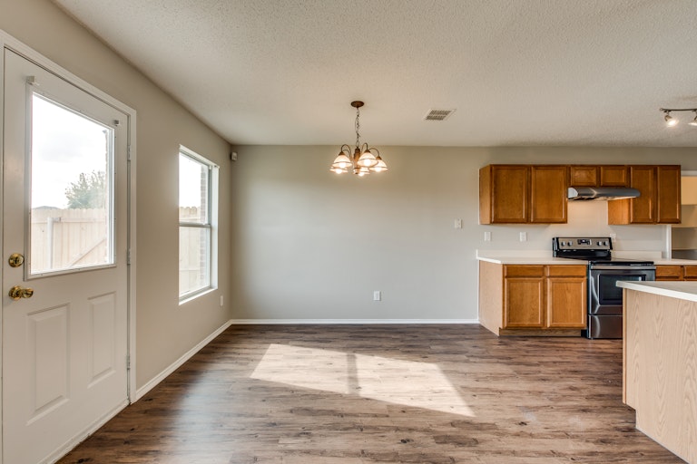 Photo 10 of 29 - 2810 Bissell Way, Wylie, TX 75098