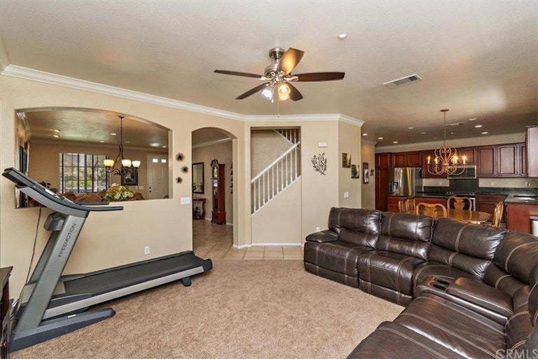 Photo 7 of 33 - 7028 Julian Ln, Fontana, CA 92336