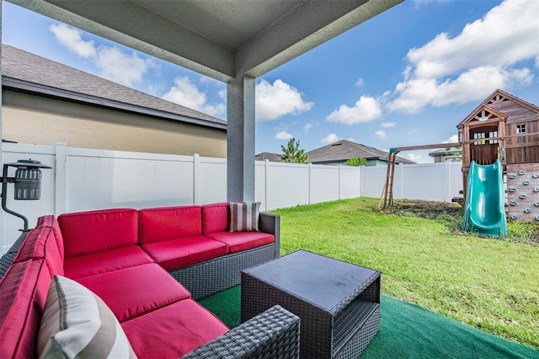 Photo 33 of 49 - 12430 Ballentrae Forest Dr, Riverview, FL 33579