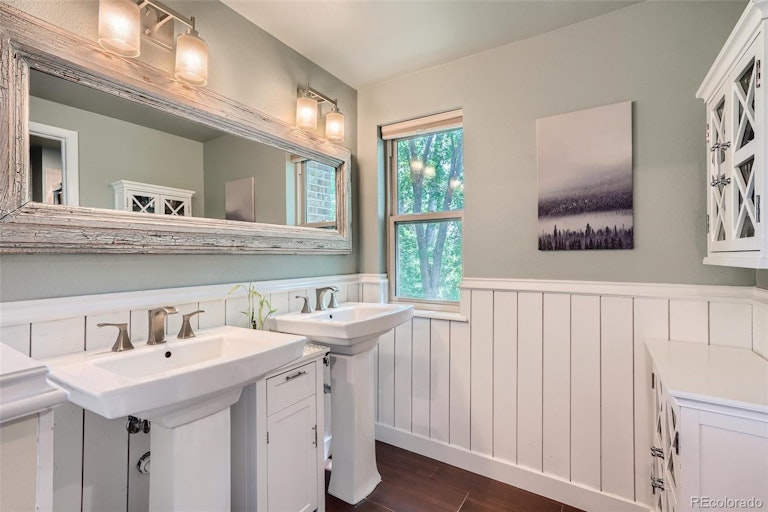 Photo 13 of 26 - 8020 Flower Ct, Arvada, CO 80005