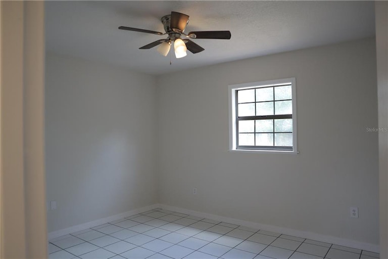 Photo 13 of 19 - 8321 Philadelphia Ave, Spring Hill, FL 34608