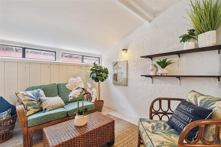 Photo 28 of 45 - 1 Windrush Blvd #5, Indian Rocks Beach, FL 33785