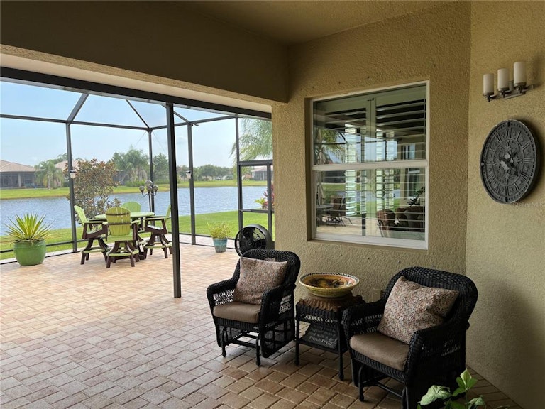 Photo 21 of 40 - 15917 Cape Coral Dr, Wimauma, FL 33598