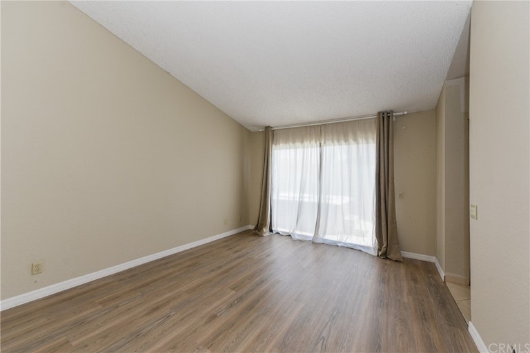 Photo 20 of 46 - 184 Cannon Rd, Riverside, CA 92506