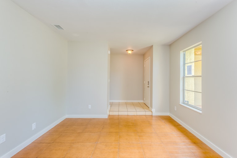 Photo 5 of 28 - 3660 Oak Vista Ln, Winter Park, FL 32792