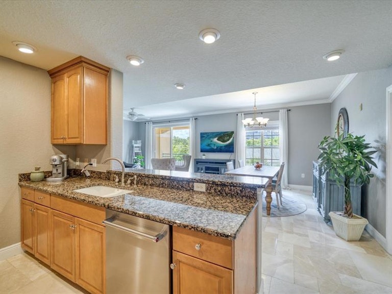 Photo 17 of 45 - 700 N Osceola Ave #405, Clearwater, FL 33755