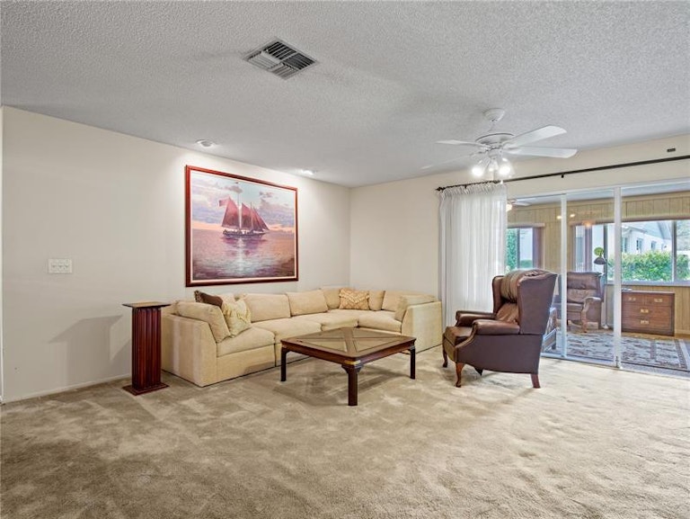 Photo 9 of 65 - 6144 Muirfield Ct, Spring Hill, FL 34606
