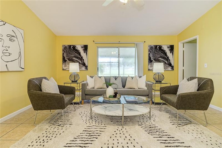Photo 2 of 25 - 709 Hunt Dr, Lake Wales, FL 33853