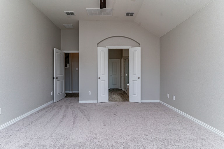 Photo 18 of 21 - 9328 Flying Eagle Ln, Fort Worth, TX 76131