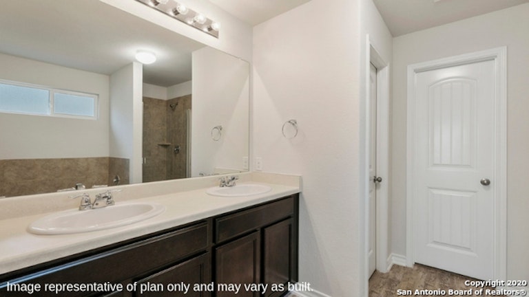 Photo 23 of 60 - 13012 Minuet Sway, San Antonio, TX 78252