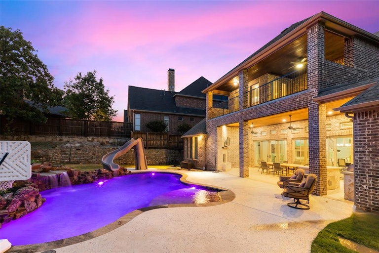 Photo 33 of 40 - 1041 Wagner Way, Lantana, TX 76226