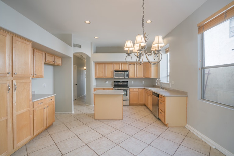 Photo 3 of 29 - 6509 W Piute Ave, Glendale, AZ 85308