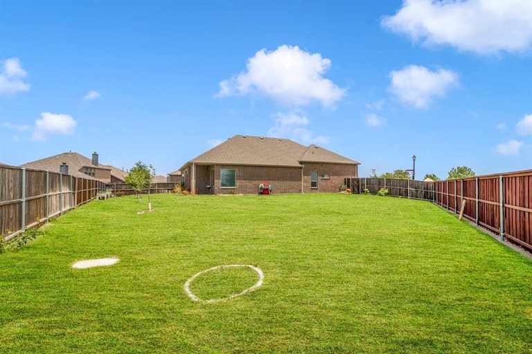 Photo 21 of 22 - 3301 Wysong St, Melissa, TX 75454