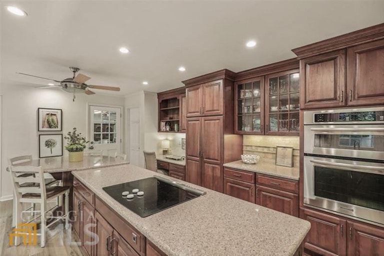 Photo 15 of 36 - 4345 Inverary Walk NE, Roswell, GA 30075