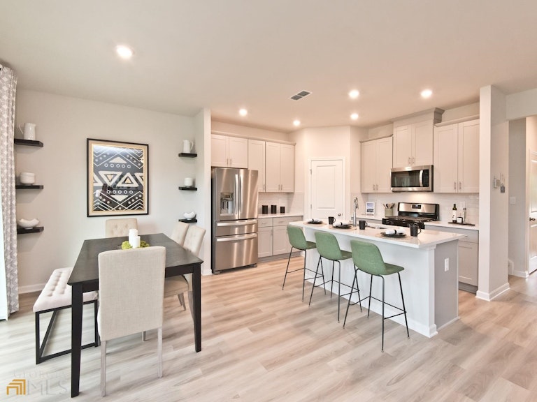 Photo 6 of 18 - 869 Sara Meadow Rd, Loganville, GA 30052