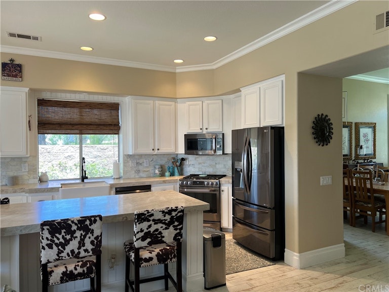 Photo 6 of 20 - 21401 Silvertree Ln, Trabuco Canyon, CA 92679