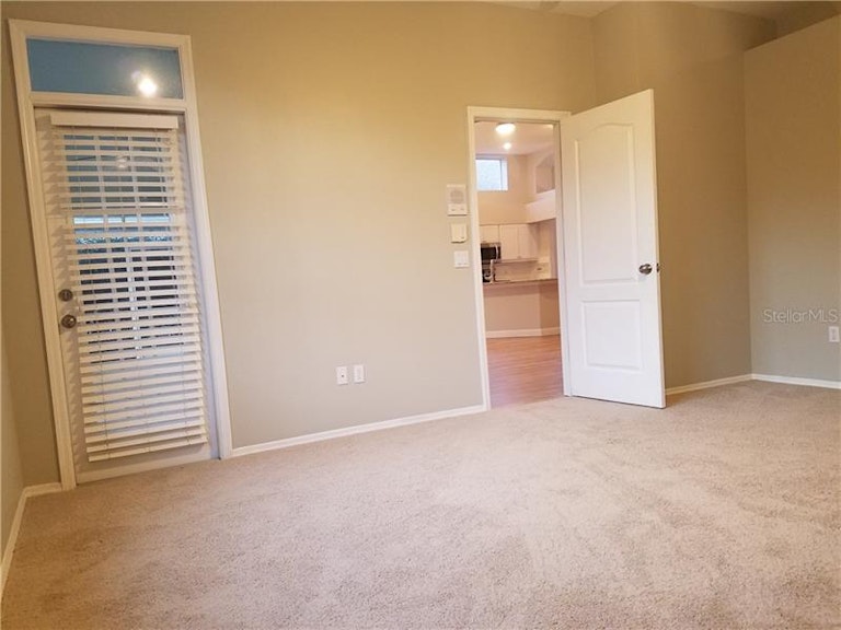 Photo 13 of 25 - 19406 Golden Slipper Pl, Lutz, FL 33558