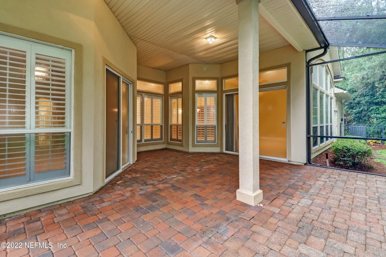 Photo 27 of 35 - 614 Santa Maria Dr, Fernandina Beach, FL 32034