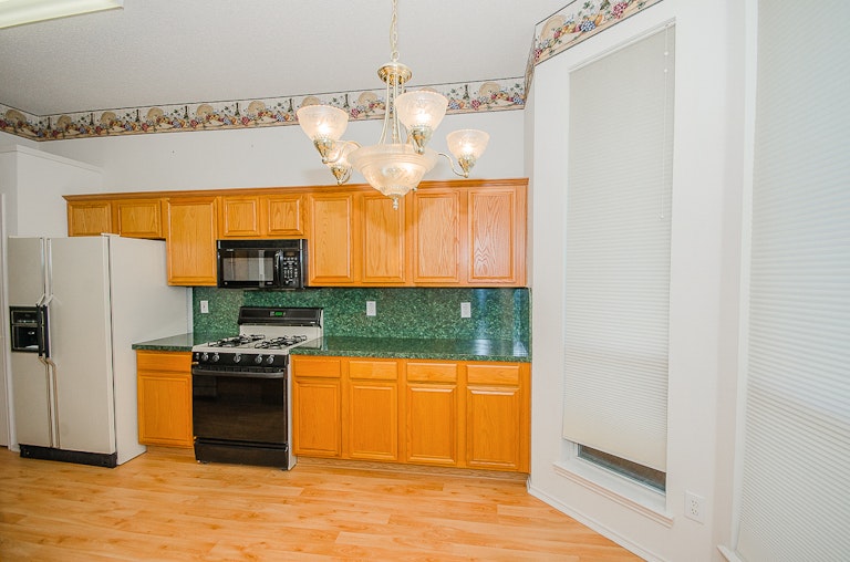 Photo 8 of 26 - 8509 Holland Ave, Rowlett, TX 75089