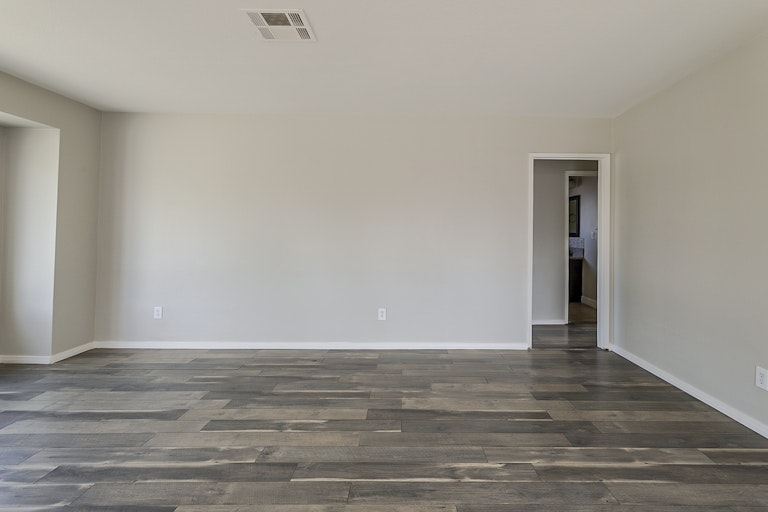 Photo 9 of 25 - 2805 Cedar St, San Bernardino, CA 92404
