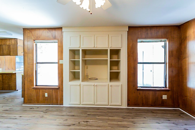 Photo 10 of 19 - 4122 Modena Dr, San Antonio, TX 78218