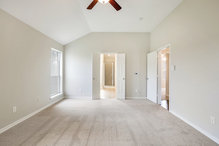 Photo 21 of 28 - 5308 Archer Dr, Fort Worth, TX 76244