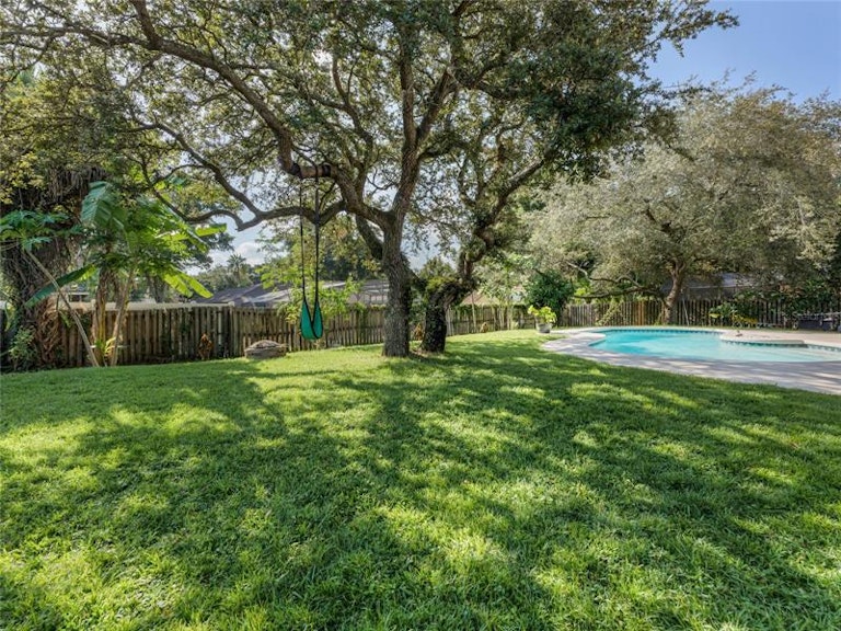 Photo 17 of 22 - 6739 Parson Brown Dr, Orlando, FL 32819