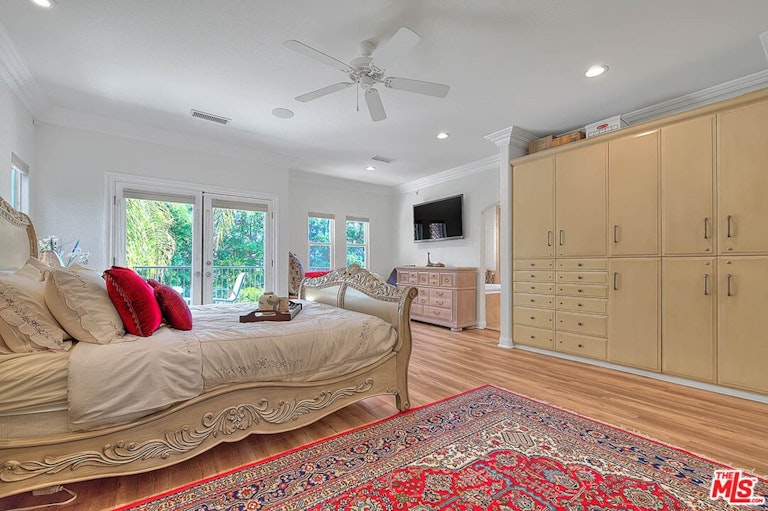 Photo 36 of 54 - 14826 Otsego St, Sherman Oaks, CA 91403