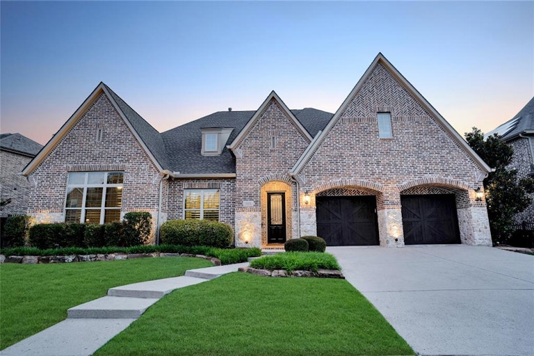 Photo 1 of 35 - 7571 Orchard Hill Ln, Frisco, TX 75035