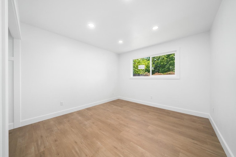 Photo 14 of 29 - 4208 Strathmore Way, North Highlands, CA 95660