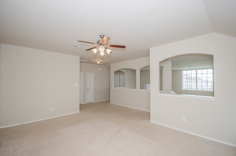 Photo 29 of 44 - 9713 Mulligan Dr, McKinney, TX 75072