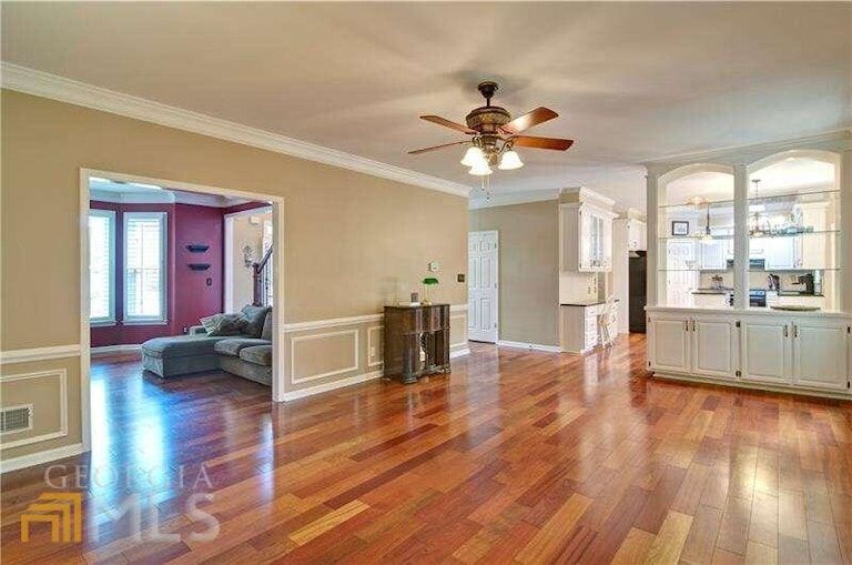 Photo 26 of 78 - 945 Whitehawk Trl, Lawrenceville, GA 30043