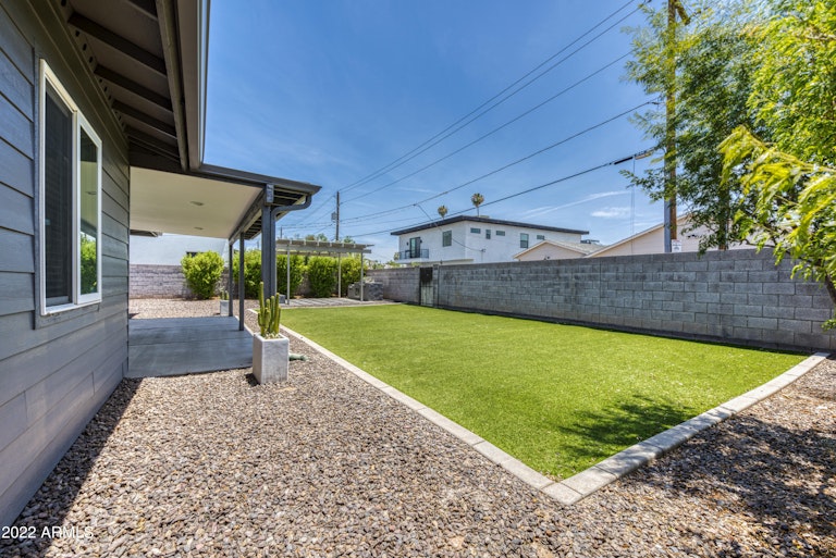 Photo 35 of 38 - 4401 E Montecito Ave, Phoenix, AZ 85018