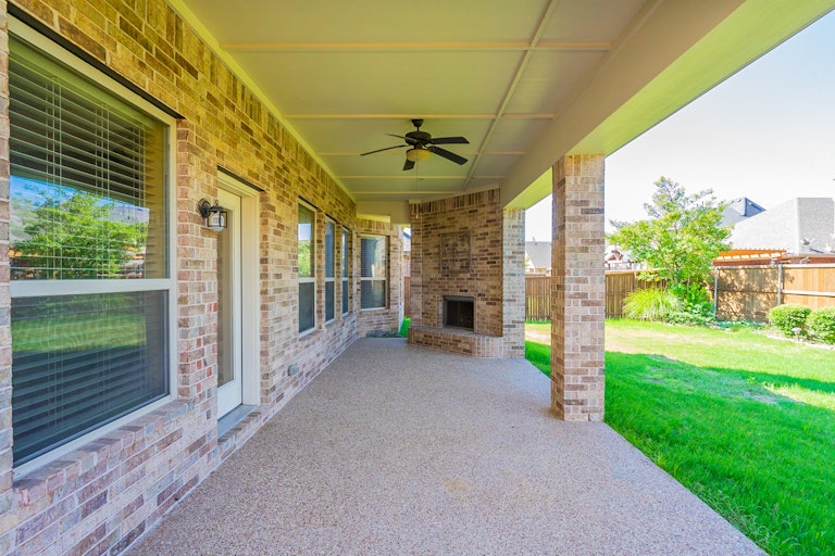 Photo 31 of 33 - 224 Anna Ave, Lewisville, TX 75056