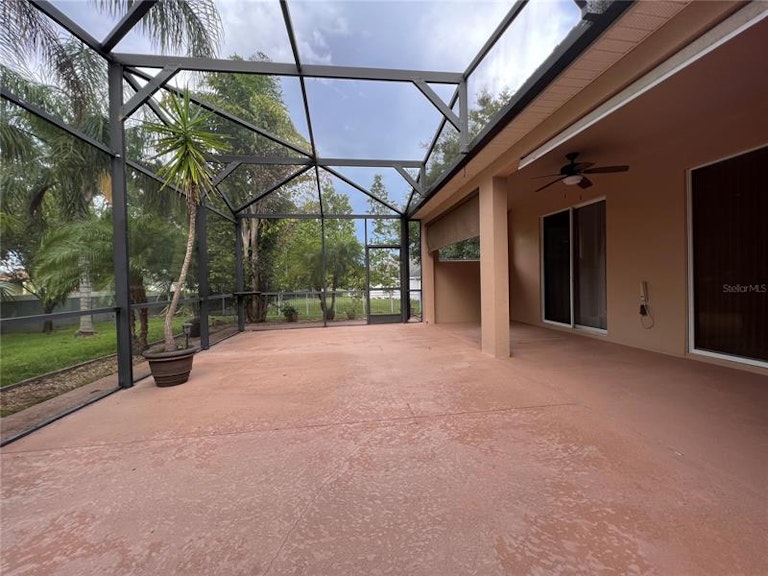Photo 14 of 25 - 133 Costa Loop, Auburndale, FL 33823