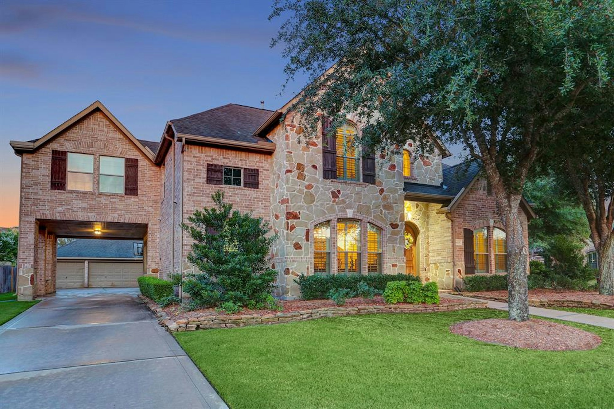 Photo 1 of 50 - 4823 Middlewood Manor Ln, Katy, TX 77494