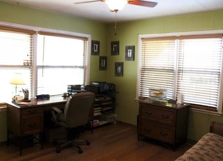 Photo 16 of 22 - 2618 Tifton St S, Gulfport, FL 33711