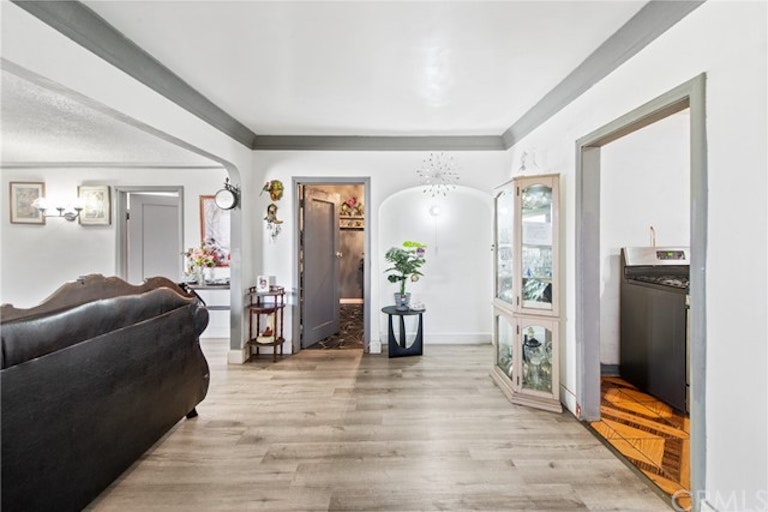 Photo 6 of 30 - 1123 E 80th St, Los Angeles, CA 90001