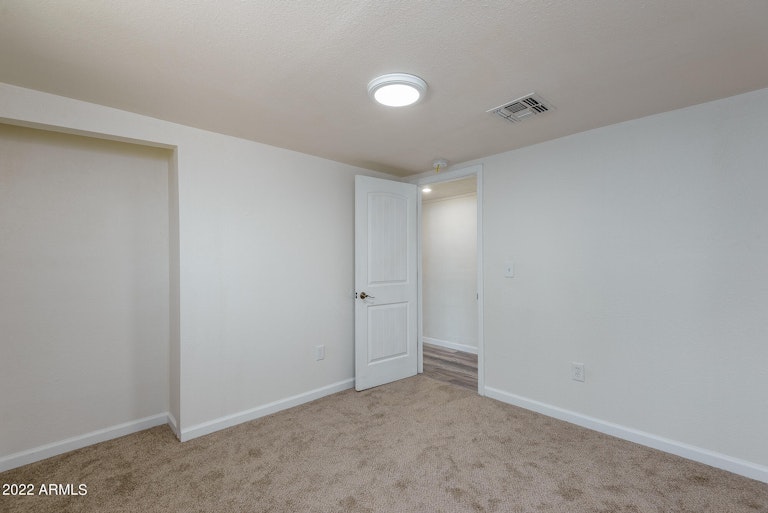 Photo 13 of 24 - 45386 W Hathaway Ave, Maricopa, AZ 85139