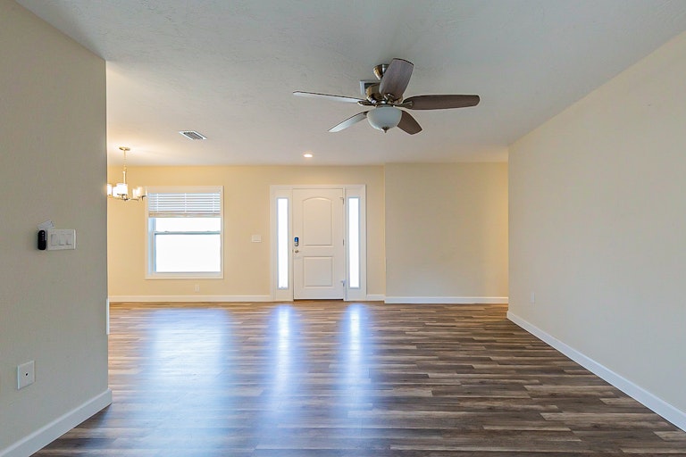 Photo 12 of 26 - 4033 Sandpointe Dr, Bradenton, FL 34205