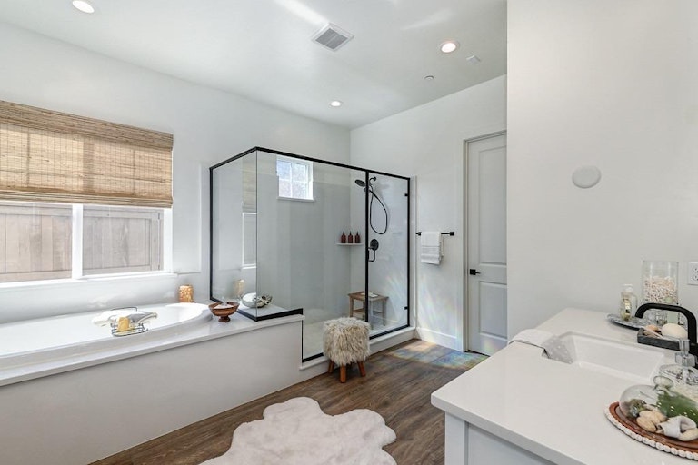 Photo 18 of 44 - 4081 McKay Pl, El Dorado Hills, CA 95762
