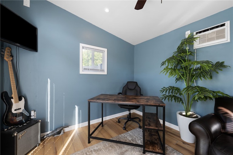 Photo 39 of 40 - 5617 Boros Dr, Austin, TX 78747