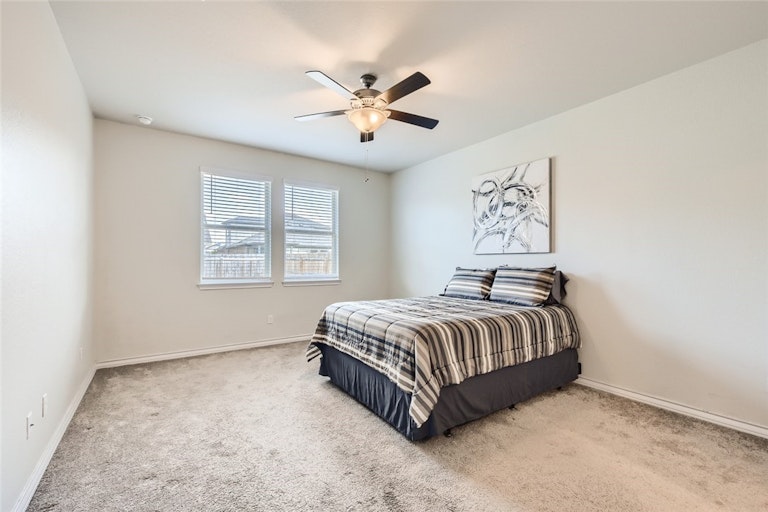 Photo 10 of 28 - 17108 Lathrop Ave, Pflugerville, TX 78660