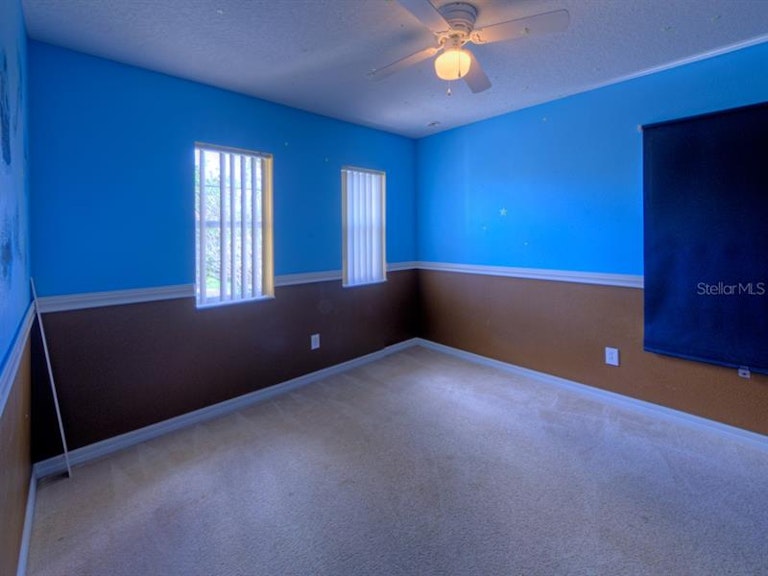 Photo 19 of 25 - 542 Penny Royal Pl, Oviedo, FL 32765