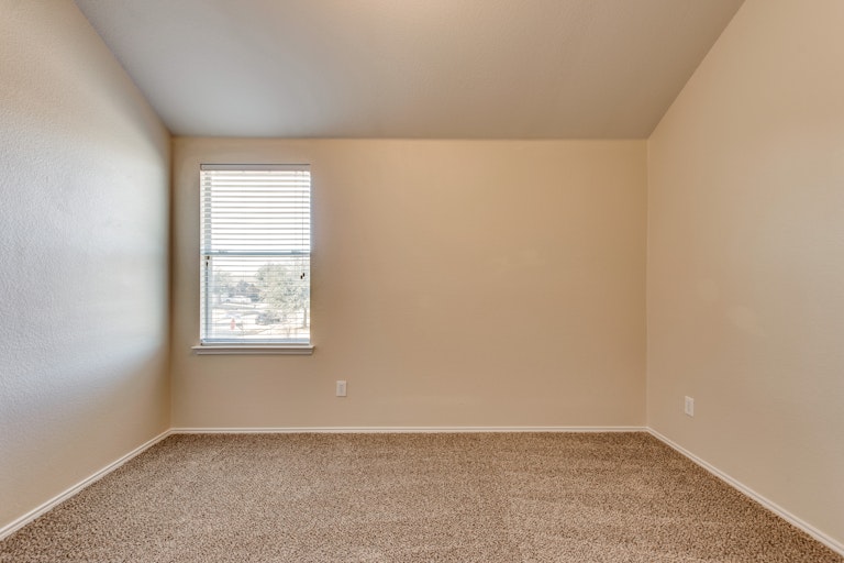 Photo 28 of 37 - 414 Hackberry Dr, Fate, TX 75087