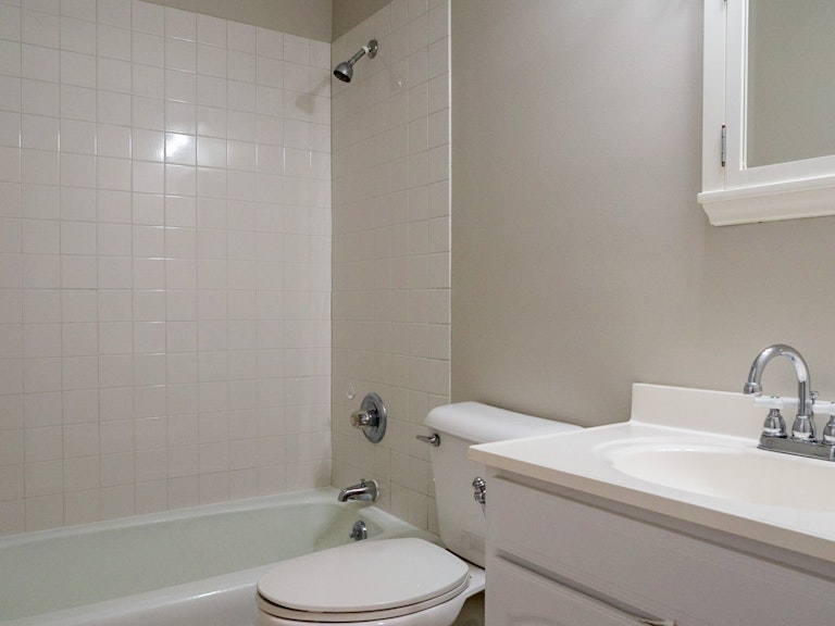 Photo 18 of 18 - 1020 Trollingwood Ln, Raleigh, NC 27615