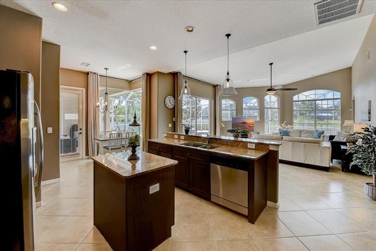 Photo 18 of 52 - 1740 Swamp Rose Ln, Trinity, FL 34655